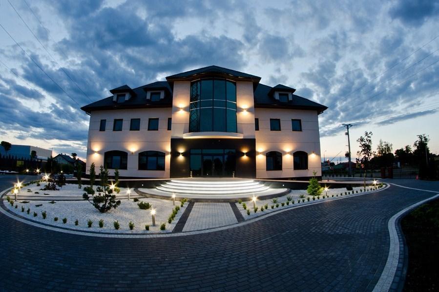 Hotel Podkowa Плоцк Экстерьер фото