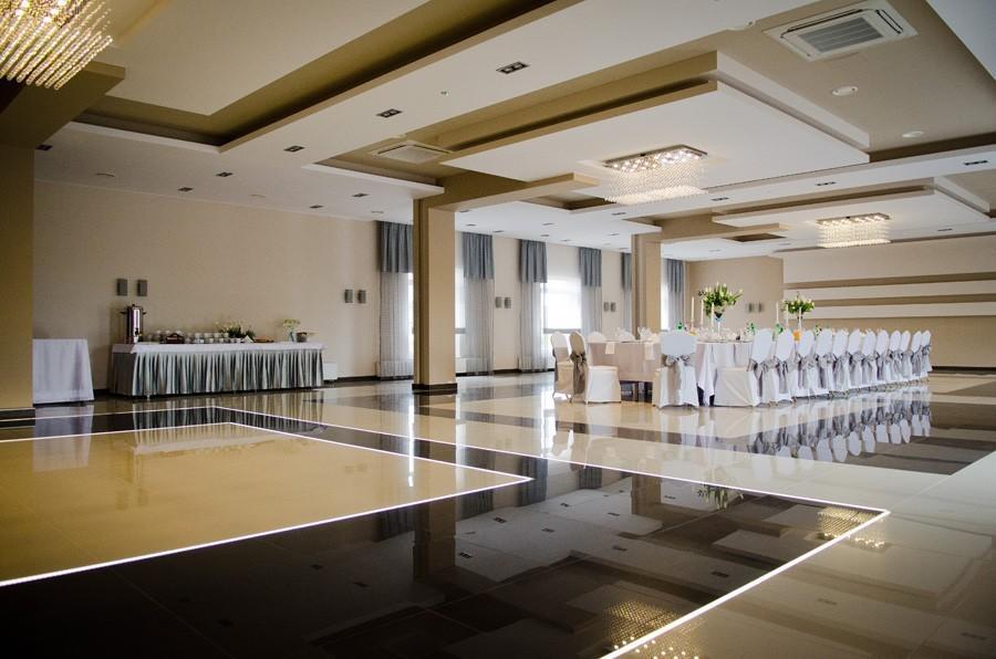Hotel Podkowa Плоцк Экстерьер фото