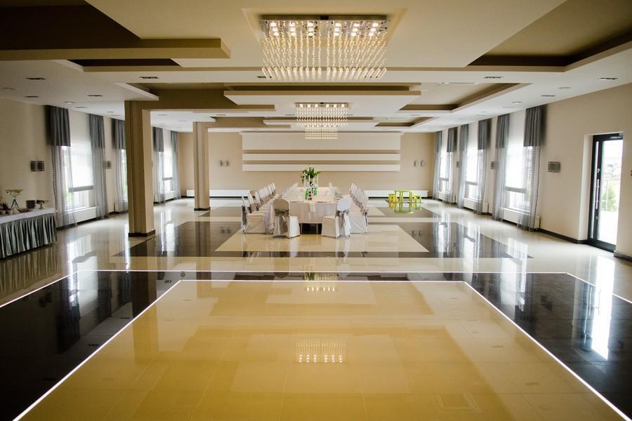Hotel Podkowa Плоцк Экстерьер фото